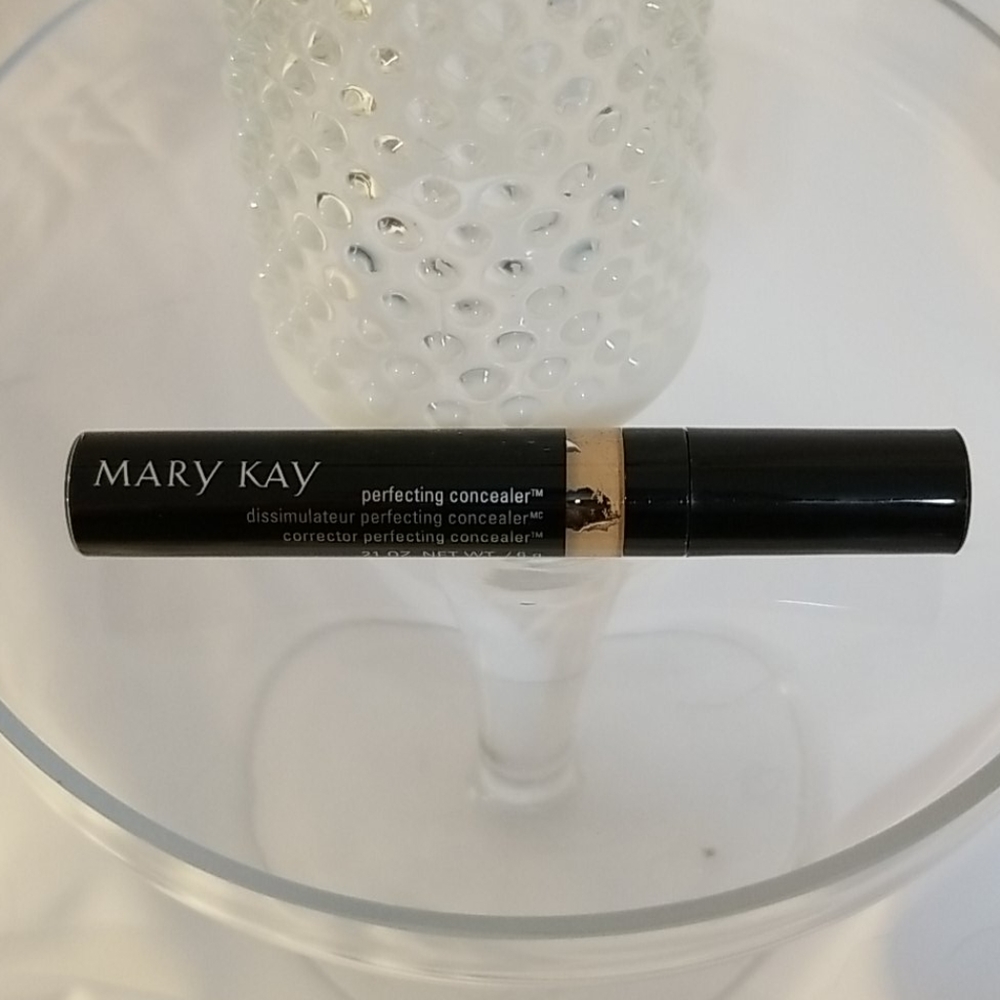 Mary Kay Perfecting Concealer